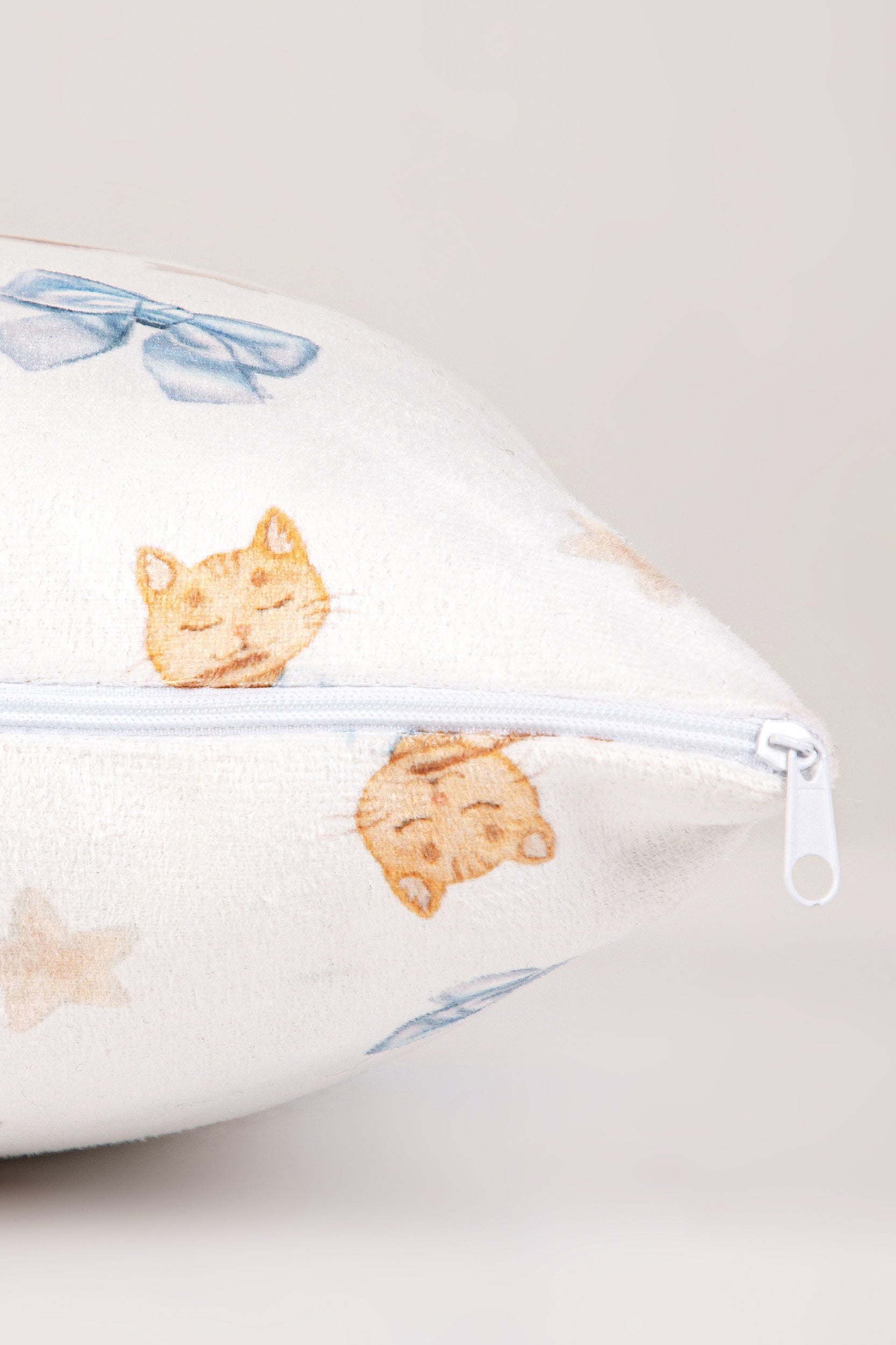 Fairy Tale Friends Kırlent Kılıfı